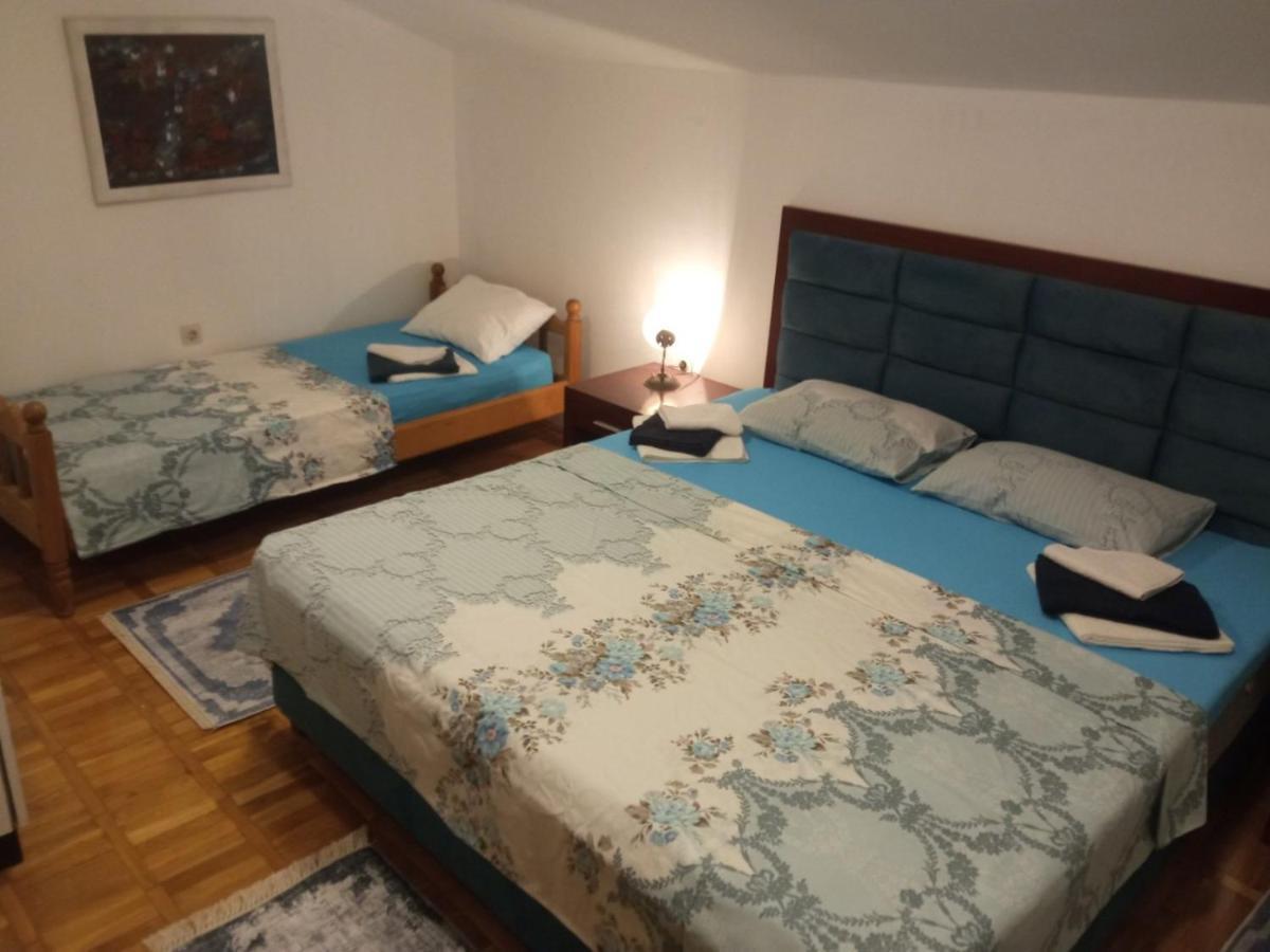 Heart Of Old Town Guesthouse بودغوريتْسا المظهر الخارجي الصورة