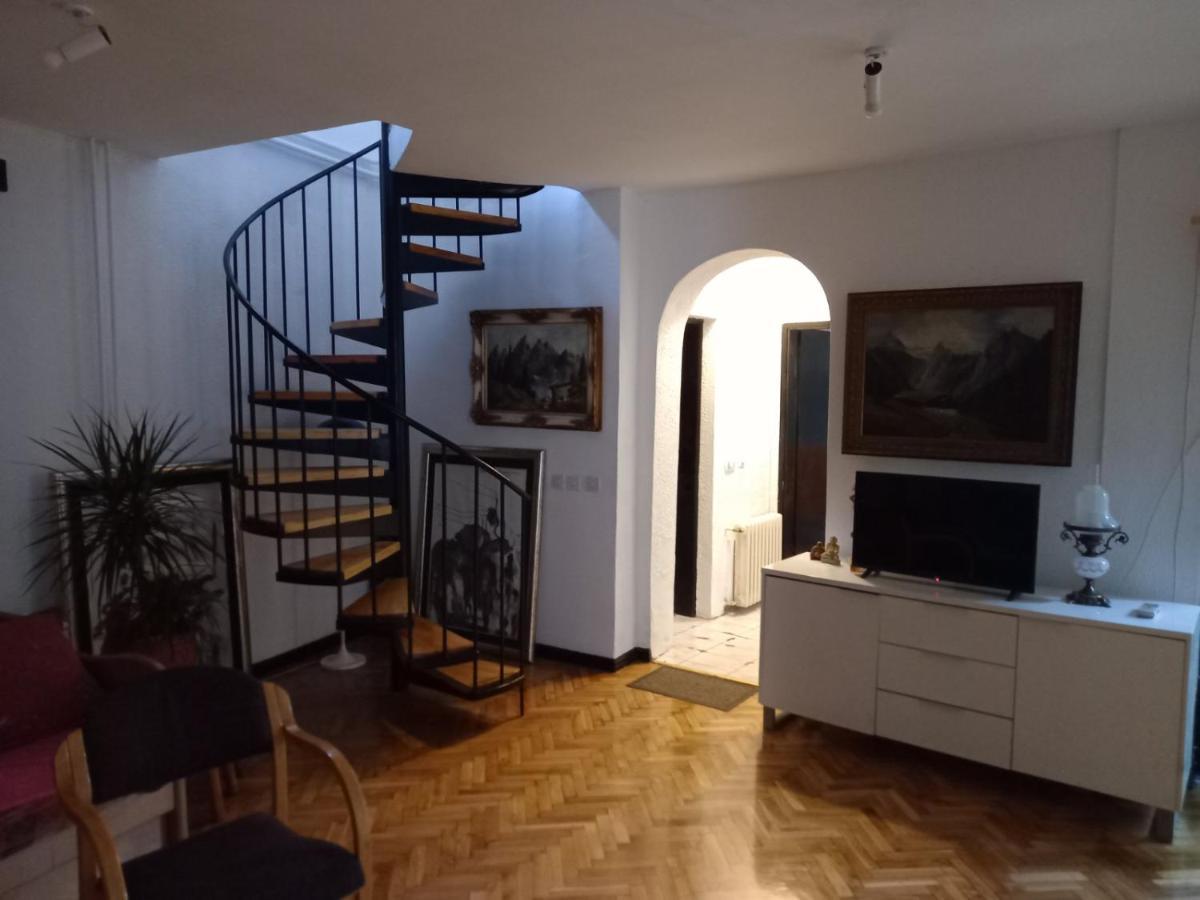 Heart Of Old Town Guesthouse بودغوريتْسا المظهر الخارجي الصورة