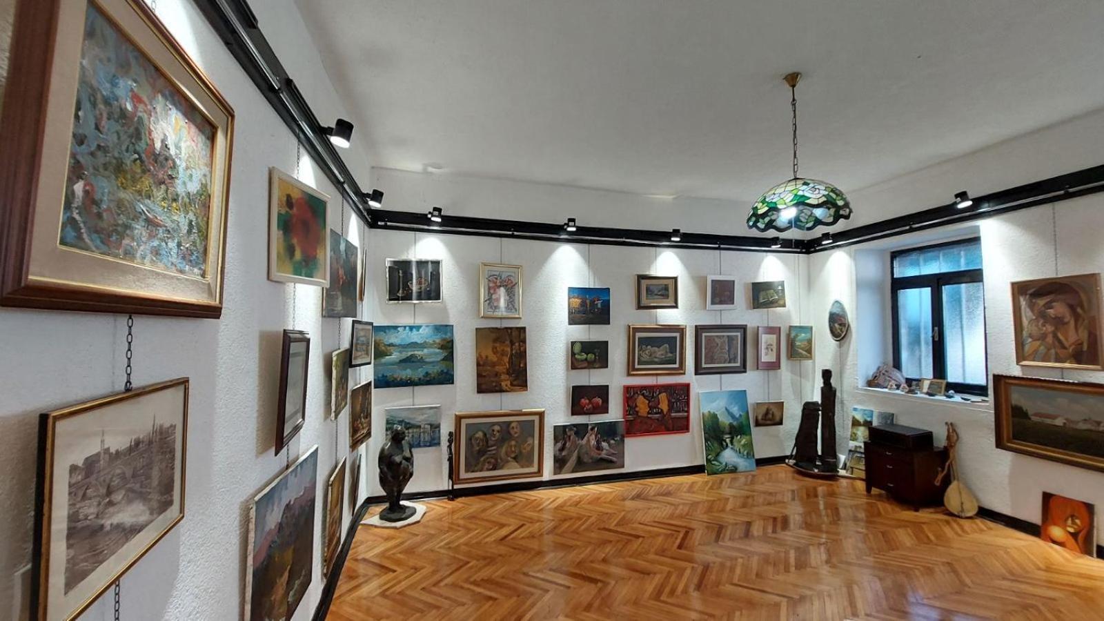 Heart Of Old Town Guesthouse بودغوريتْسا المظهر الخارجي الصورة